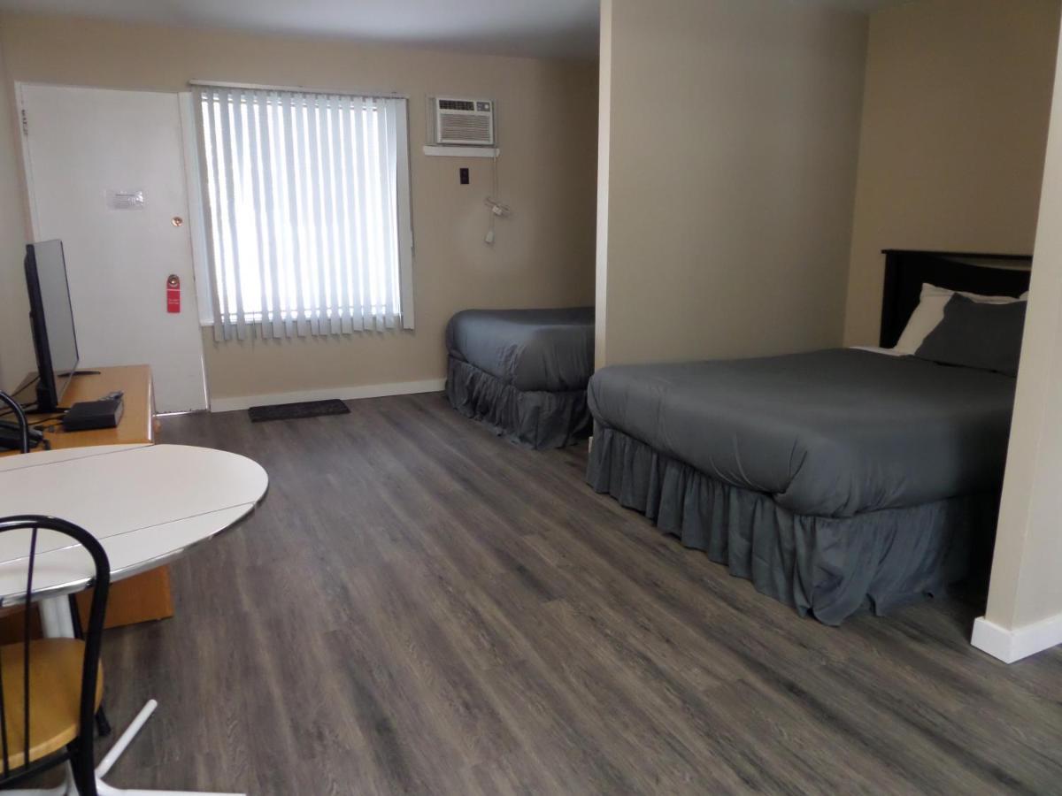 Ray Lyn Motel Trail Esterno foto
